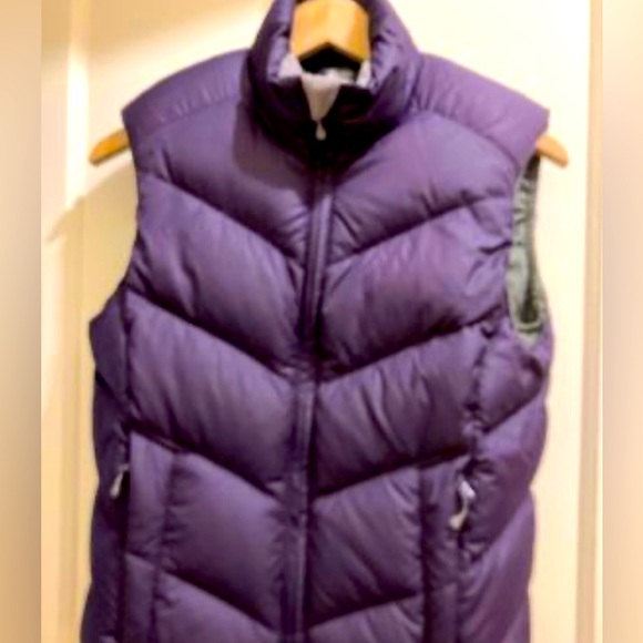 Deep purple MEC down vest - Picture 1 of 10